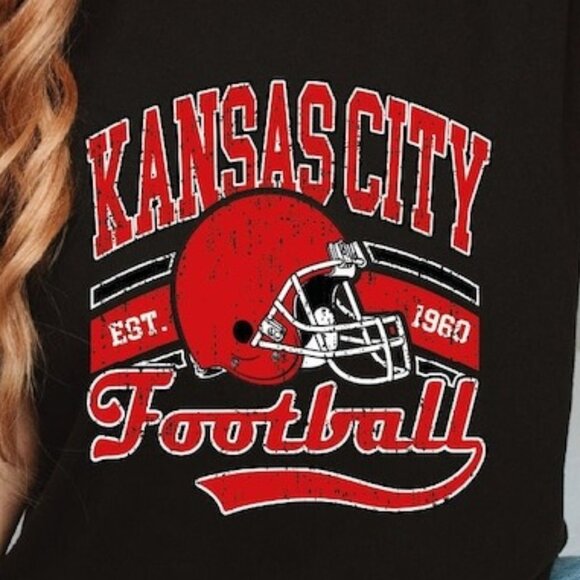 Kansas City Football Shirt Kansas City Chiefs NFL Football Team Gift Tee 51 - Picture 2 of 5